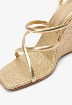 Next Signature Square Toe - Sandales À Talons Hauts - Gold -Tamaris Boutique 01b4f56139e8442484a34eaf6265d143