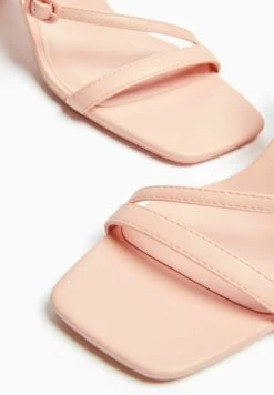 BERSHKA With Ankle Strap - Strappy 11720160 - Sandales - Light Pink -Tamaris Boutique 1a2d4f8bde3242ef9917a9c93f87b52c