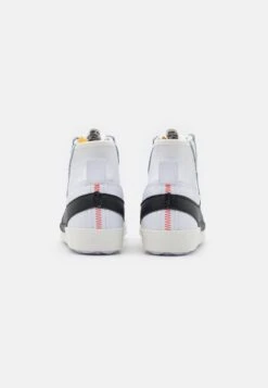 Nike Sportswear Blazer Mid '77 Jumbo Unisex - Baskets Montantes - White/Black/Sail/Team Orange -Tamaris Boutique 1fac999507a84688a2299c8ca0af11bd