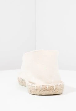 Classic - Espadrilles - Nature 9 Classic - Espadrilles - Nature -Tamaris Boutique 29ff61947cd0496f8cb69ce48bbb019f