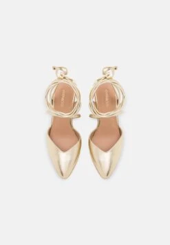 Sandales À Plateforme - Gold 11 Sandales À Plateforme - Gold -Tamaris Boutique 39b22c0c70f84f86ae45a29cf7585139