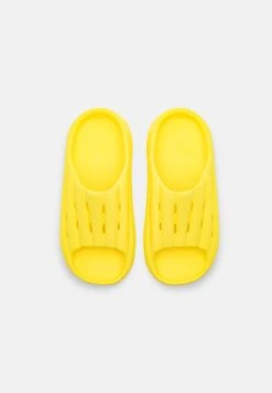 Ugg Foamo Slide - Mules - Sunny Yellow -Tamaris Boutique 4ce8968a52ca44da9d194b0d3cde6fed
