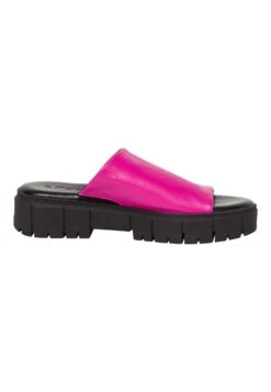 Tamaris Mules - Fuxia Black 13 Tamaris Mules - Fuxia Black -Tamaris Boutique 5d07471cbecd43cca00939c2882ea857