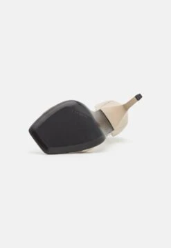 Calvin Klein Geo - Sandales À Talons Hauts - Feather Gray 10 Calvin Klein Geo - Sandales À Talons Hauts - Feather Gray -Tamaris Boutique 6ede307061e14a859c382ef6dbd79504