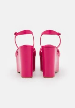 TWINSET Con Zeppa - Sandales À Plateforme - Fuxia 10 TWINSET Con Zeppa - Sandales À Plateforme - Fuxia -Tamaris Boutique 794256a78dd949f5b5e44dce216eb30a