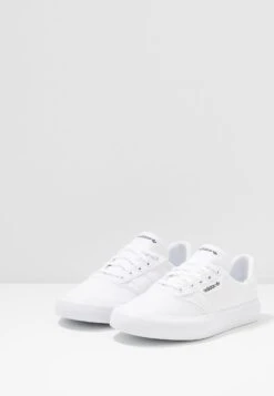 Adidas Originals 3Mc Unisex - Baskets Basses - Footwear White 8 Adidas Originals 3Mc Unisex - Baskets Basses - Footwear White -Tamaris Boutique 81132f9bb2be497492309e338db357b5