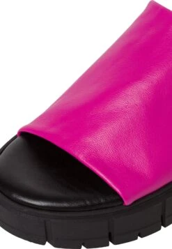 Tamaris Mules - Fuxia Black 12 Tamaris Mules - Fuxia Black -Tamaris Boutique 86ed067cf91f4b9f8c2cce2b8d3bd41d