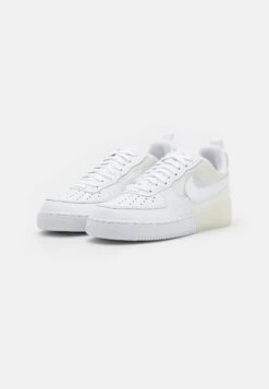 Nike Sportswear Air Force 1 React Unisex - Baskets Basses - White 11 Nike Sportswear Air Force 1 React Unisex - Baskets Basses - White -Tamaris Boutique 87922a8f1a1c488094a49ae6f52df1c4