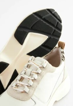Next Signature Leather Chunky Standard - Baskets Basses - White Zebra -Tamaris Boutique 8f0e4734a86b45a5915311000d66ec43