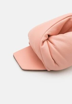 Croissant Heel - Mules À Talons - Sal -Tamaris Boutique 9e3831f4345141d4bd2bc7d5d465bf99