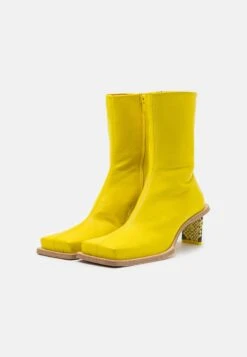 Miista Brenda Boots - Bottines - Yellow 9 Miista Brenda Boots - Bottines - Yellow -Tamaris Boutique a707fe5f776b4ef5a1f09cc352e92651