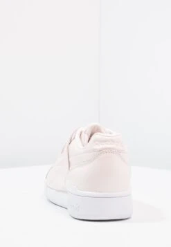 Reebok Classic W/O LO PLUS IRIDESCENT - Baskets Basses - Pale Pink/white -Tamaris Boutique cc6296ccd4484e869b80416700b337a8