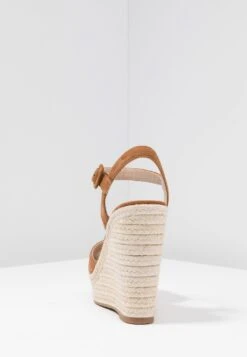 Aldo Ybelani - Sandales À Talons Hauts - Light Brown 15 Aldo Ybelani - Sandales À Talons Hauts - Light Brown -Tamaris Boutique cd9246174f7c4c72bd94fba3b145d184