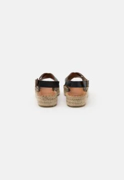ALOHAS Crossed - Espadrilles - Black 7 ALOHAS Crossed - Espadrilles - Black -Tamaris Boutique cf7d46dd2af14fb7b556db3c694afba6