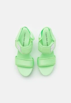 Calvin Klein Jeans Wedge Badge - Sandales À Plateforme - Live Mist 11 Calvin Klein Jeans Wedge Badge - Sandales À Plateforme - Live Mist -Tamaris Boutique d2702240e8b44654879e65a9937dbc5a