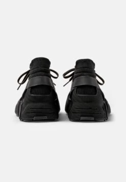 Tossu - Baskets Basses - Schwarz -Tamaris Boutique e2a677f6724940b2b20432fcec2dbfd7