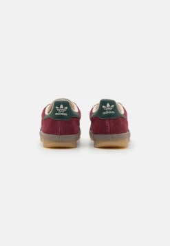 Adidas Originals GAZELLE INDOOR UNISEX - Baskets Basses - Shadow Red/shadow Green/white 10 Adidas Originals GAZELLE INDOOR UNISEX - Baskets Basses - Shadow Red/shadow Green/white -Tamaris Boutique ec0dbc1b95864ae7b98f1abdae801a97