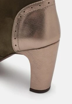 Chie Mihara Eyarci - Bottines À Talons Hauts - Military/Iron 13 Chie Mihara Eyarci - Bottines À Talons Hauts - Military/Iron -Tamaris Boutique fb2e8724b7c242feb48fa2e95aa79d21